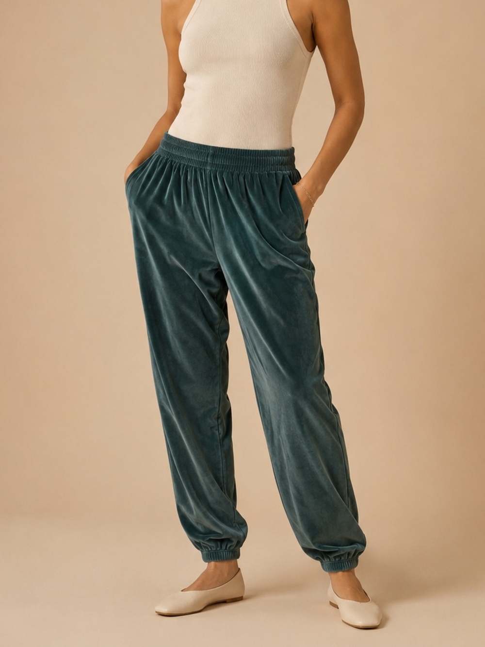 PINK Victoria’s Secret Velour Jogger Sweatpants L